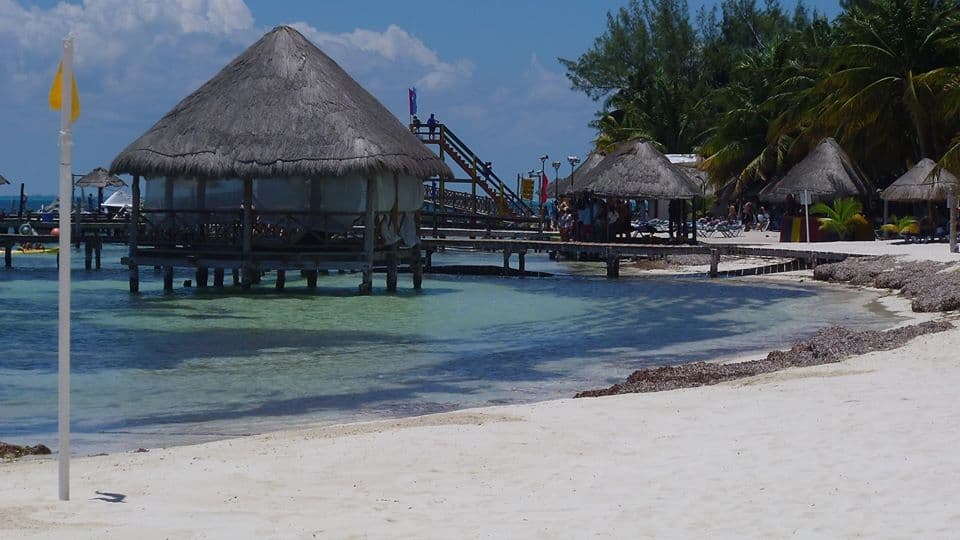 5 Minute Guide to Isla Mujeres: Get the Info You Need Fast So You Can Get to The Beach!